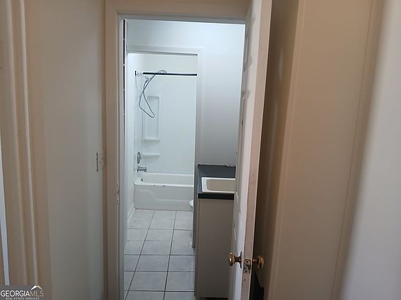 3rd image of 386 Haas Ave SE