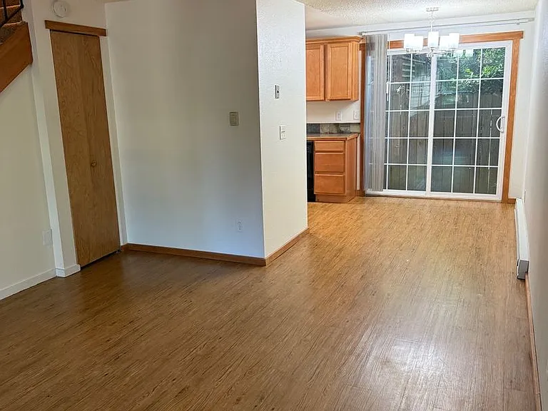 7215 SE Powell Blvd — Photo 5