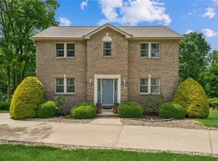 61 Greenhill Dr, Washington, PA 15301
