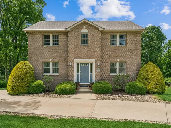 61 Greenhill Dr, Washington, PA 15301