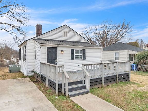2nd image of 741 Maywood St