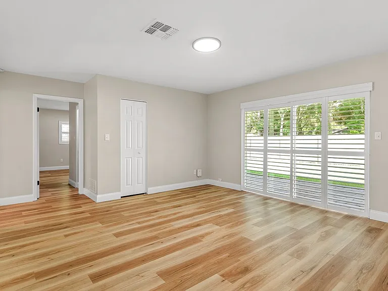 527 Cornwall Rd — Photo 12