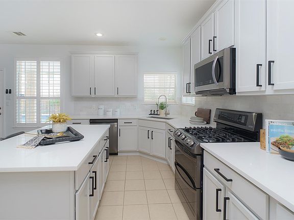 5th image of 11700 Misty White Dr