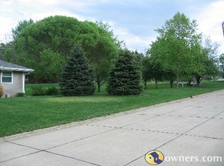 901 S Elm St, Avoca, NE 68463