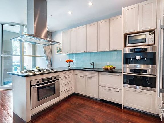3rd image of 343-349 E 50th St #5A