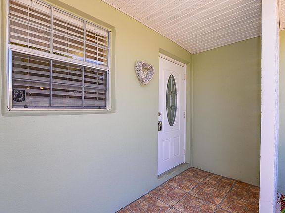 3rd image of 406 Sandpiper Dr APT D
