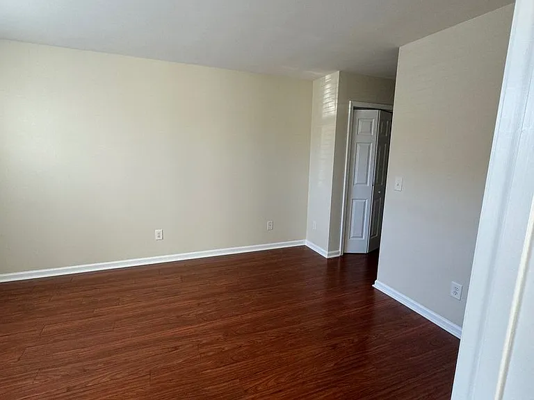 7919 Averette Hill Dr — Photo 21