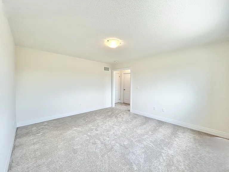47 Hoad St — Photo 25
