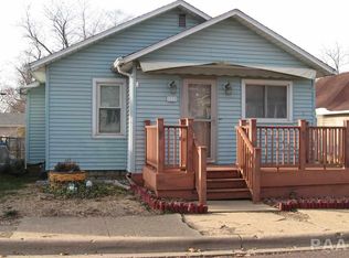 1025 Mechanic St, Pekin, IL 61554