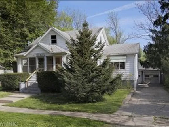 521 E Division St, Vicksburg, MI 49097
