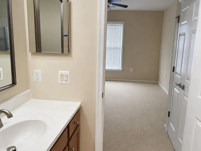 3810 Lightfoot St #109 — Photo 16
