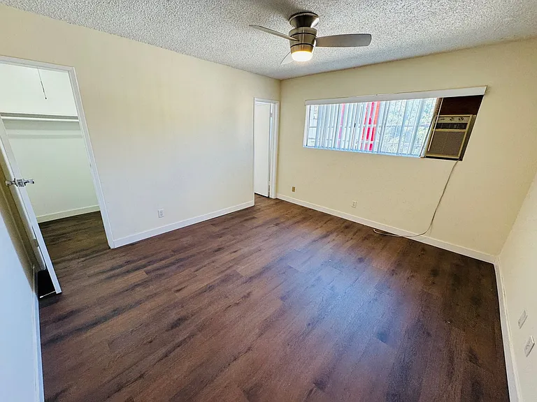 1211 N Ogden Dr — Photo 23