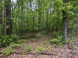 Bow Rd, Monterey, TN 38574