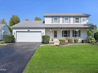 1149 Newcastle Ln, Aurora, IL 60506