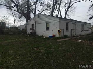 214 W Ash St, Chillicothe, IL 61523