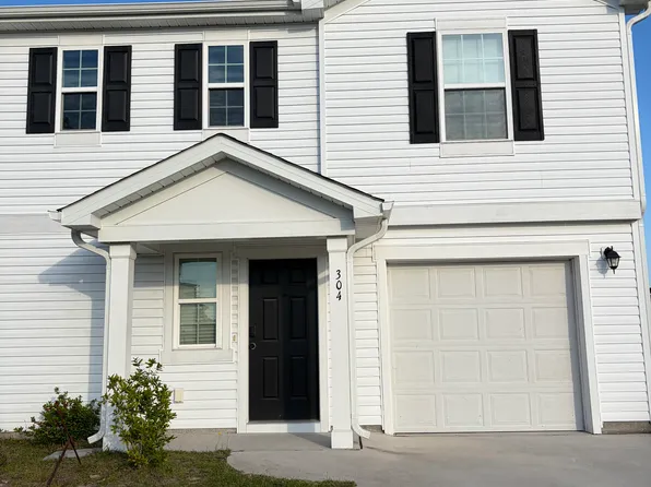 304 Range Cir, Holly Ridge, NC 28445