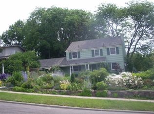 2311 Woodside Rd, Ann Arbor, MI 48104