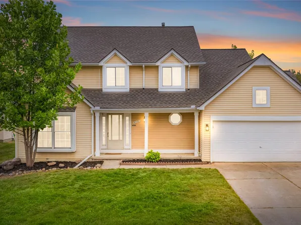 47197 Scarlet Dr S, Novi, MI 48374
