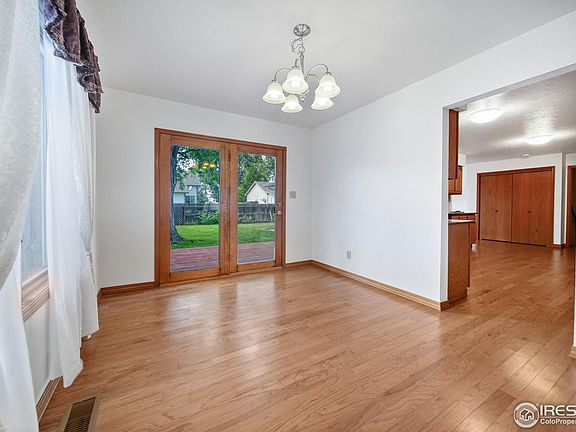 4th image of 344 Applewood St