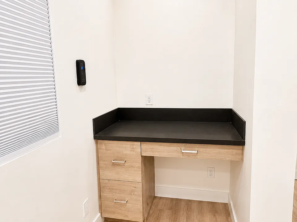 GEN115-Newly built 1 Bed 1 bath
