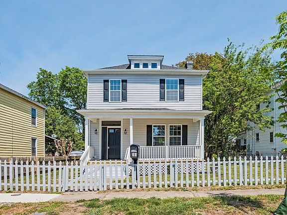 3rd image of 512 Bancroft Ave