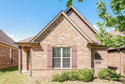 6893 Raleigh Lagrange Rd Photo 1