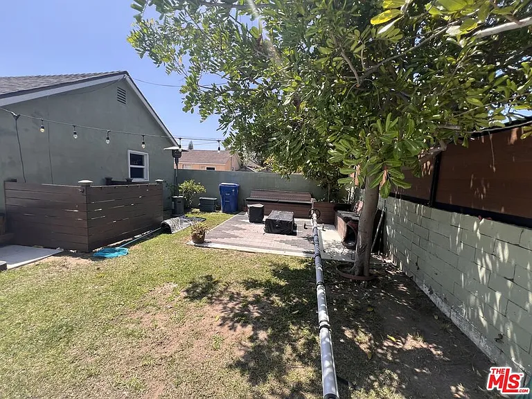 7865 Bleriot Ave — Photo 27