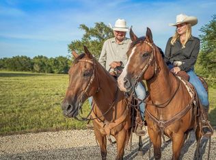 9 Round Top Rd, Round Top, TX 78954