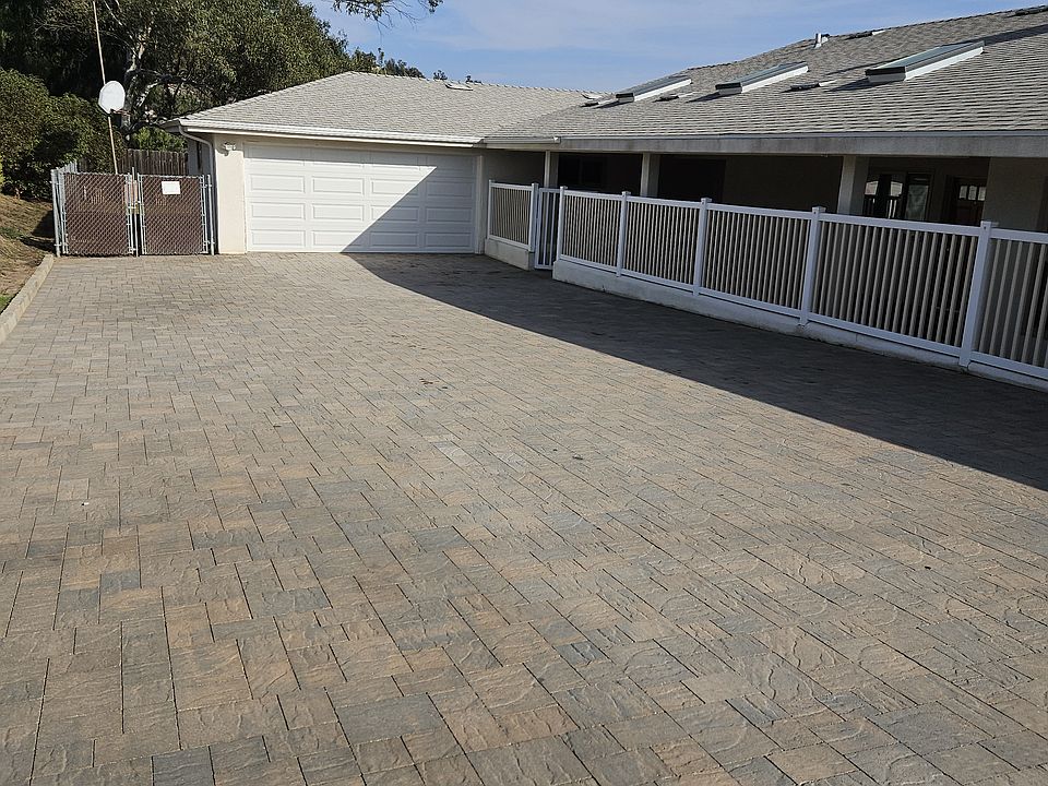 1st image of 10855 Vista Camino