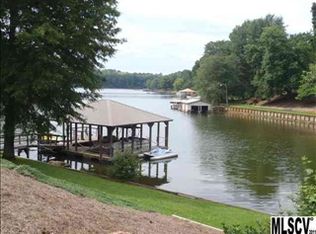 960 Bowman Ct, Taylorsville, NC 28681