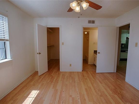 3rd image of 1717 W 35th St APT 104