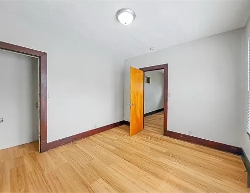 2731 Chase Ct — Photo 4