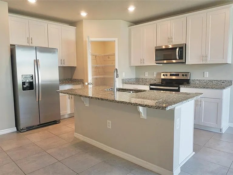 1218 Zambrana Ct — Photo 7