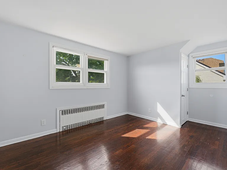 55 Marconi St #2 — Photo 17