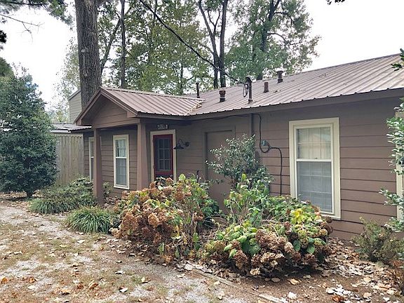 3rd image of 2735 Horseshoe Cir
