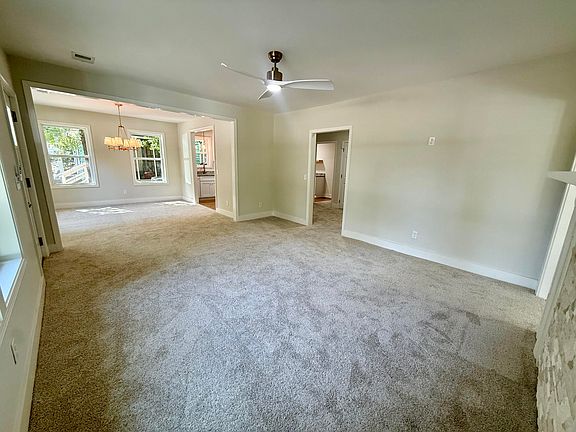 3rd image of 113 Poinsett Dr