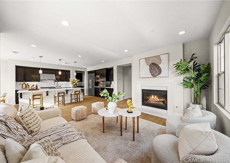 1st image of 1 Intriga Ct