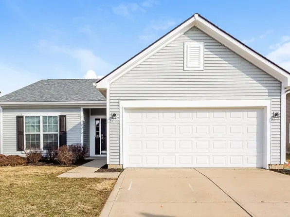 2232 Schoolmarm Dr, Greenfield, IN 46140