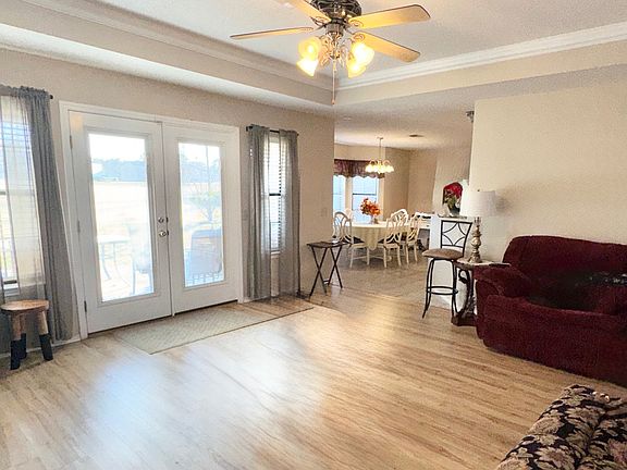 4th image of 2108 Hummingbird Ln