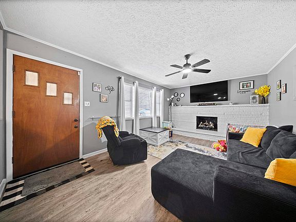 2nd image of 1155 McKay Rd