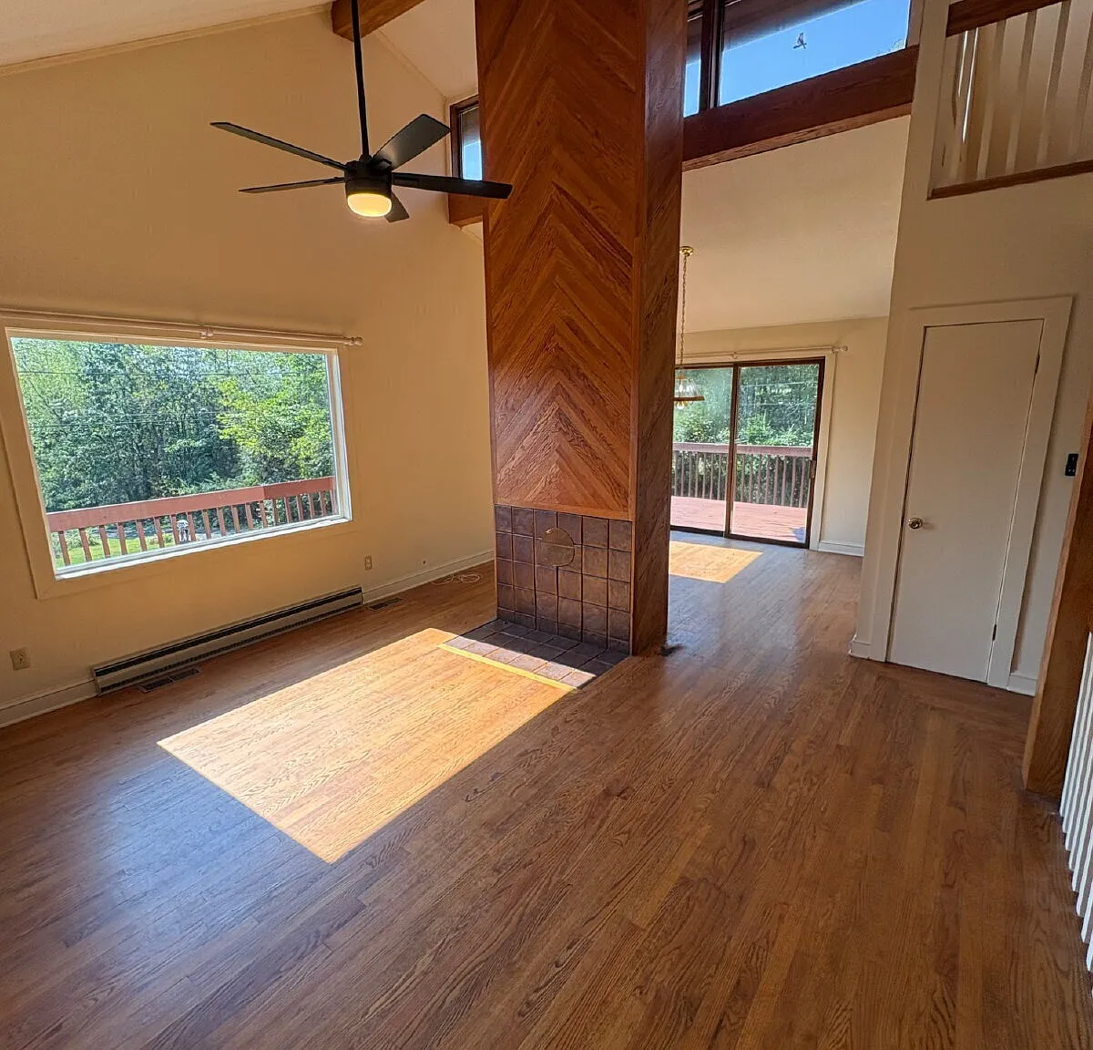 "Charming 3-Bedroom Haven with 2 Full Baths & 1900 Sq Ft of Space in Harrisonburg!" — Photo 2