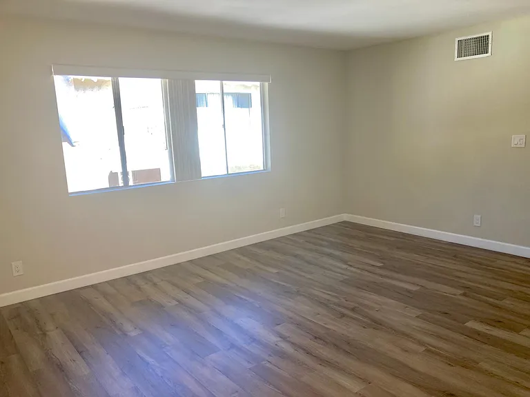 320 North Monterey Street — Photo 13