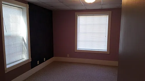 113 Laurel St W #1 Photo 1