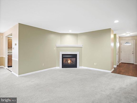 4th image of 315 Woodvale Dr