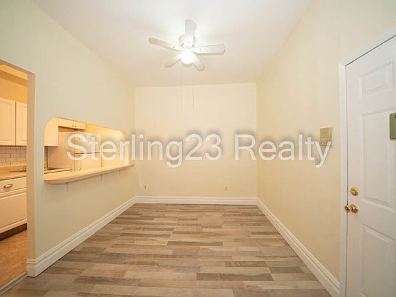 5th image of 10-93 Jackson Ave #4F