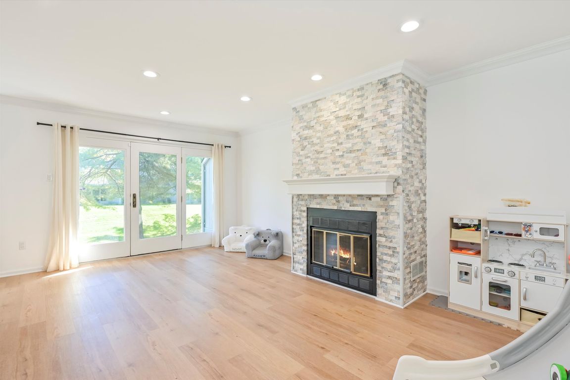 next background image