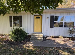 400 S Chapman St, Morganfield, KY 42437