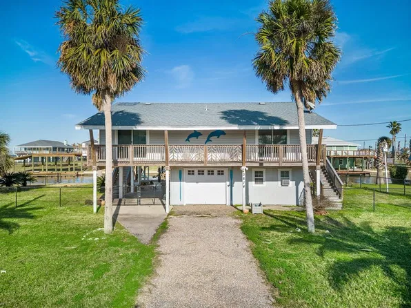 3814 Tradewinds Dr, Galveston, TX 77554