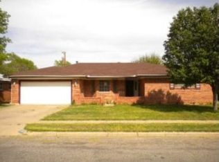 2408 Comanche Trl, Pampa, TX 79065