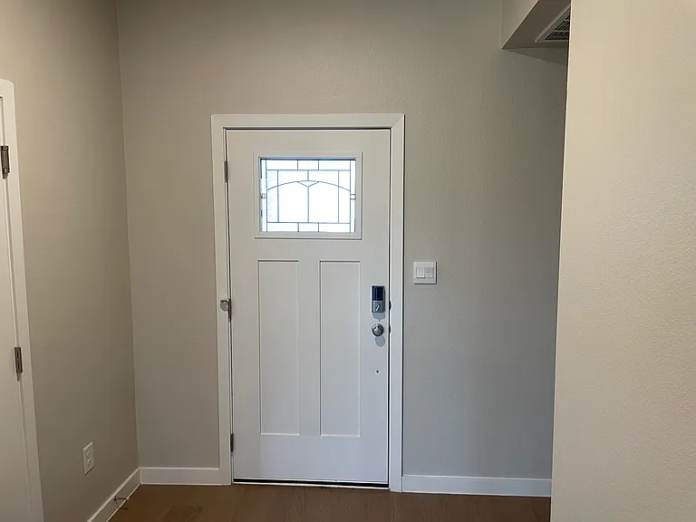 1405 Irigoyen St — Photo 23